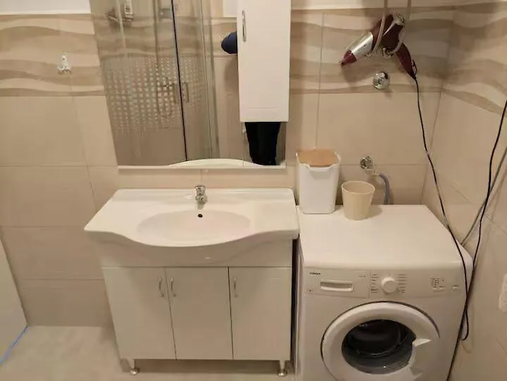 Suite Goldenleaf Villeurbanne France